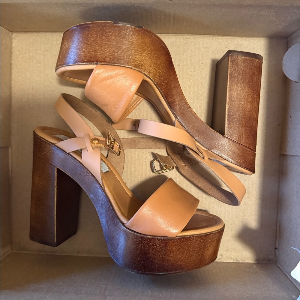 Steve Madden Tan Platform Block Heel Sandals